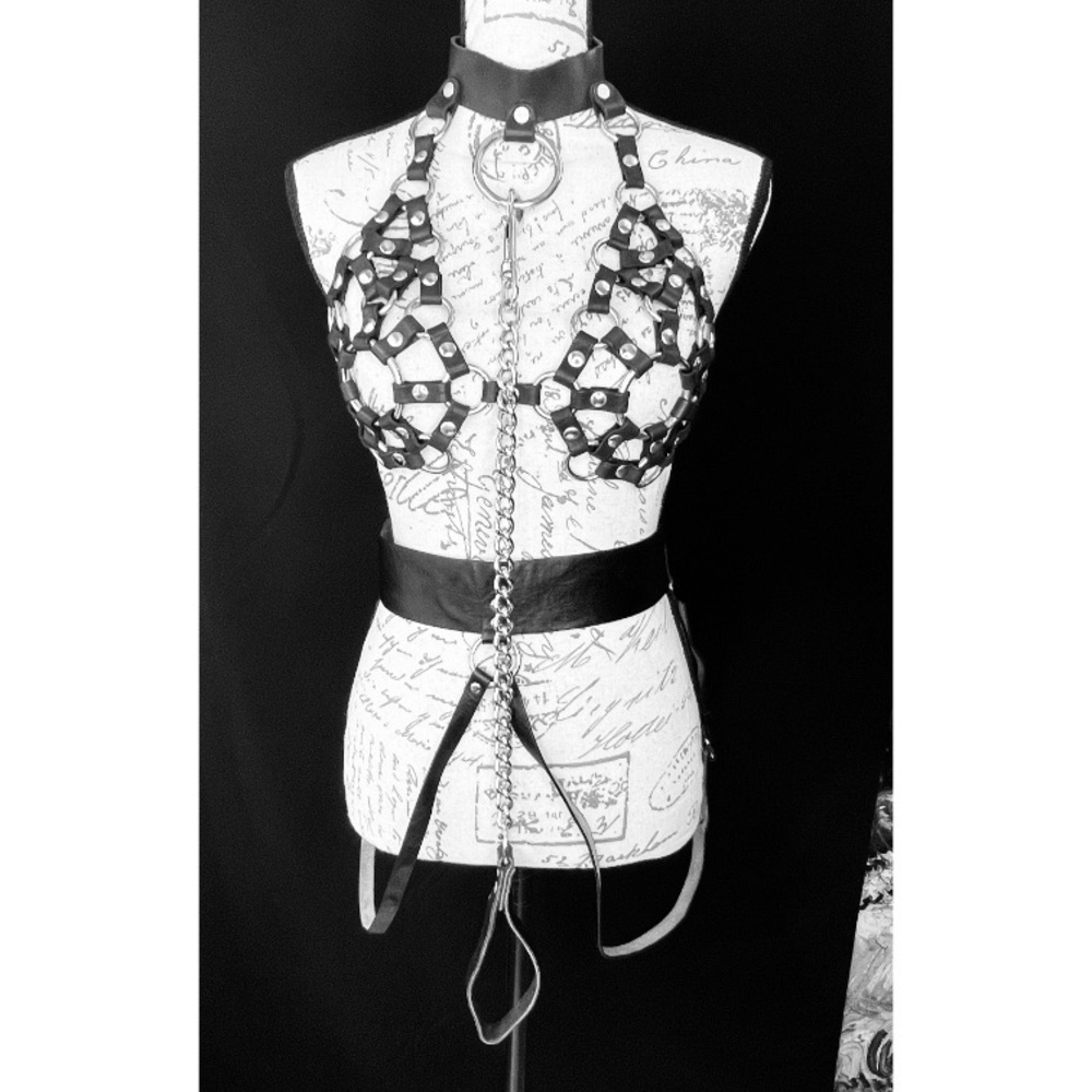 4 piece Black Leather/Metal, Bra Top, Garter, Whip and Chain, Silver Accents